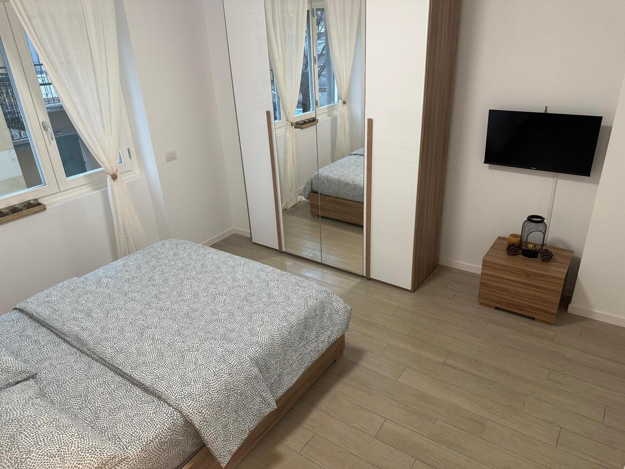 Casa Ideale Tim Appartmanti Moderni Vicina Al Centro レッコ エクステリア 写真