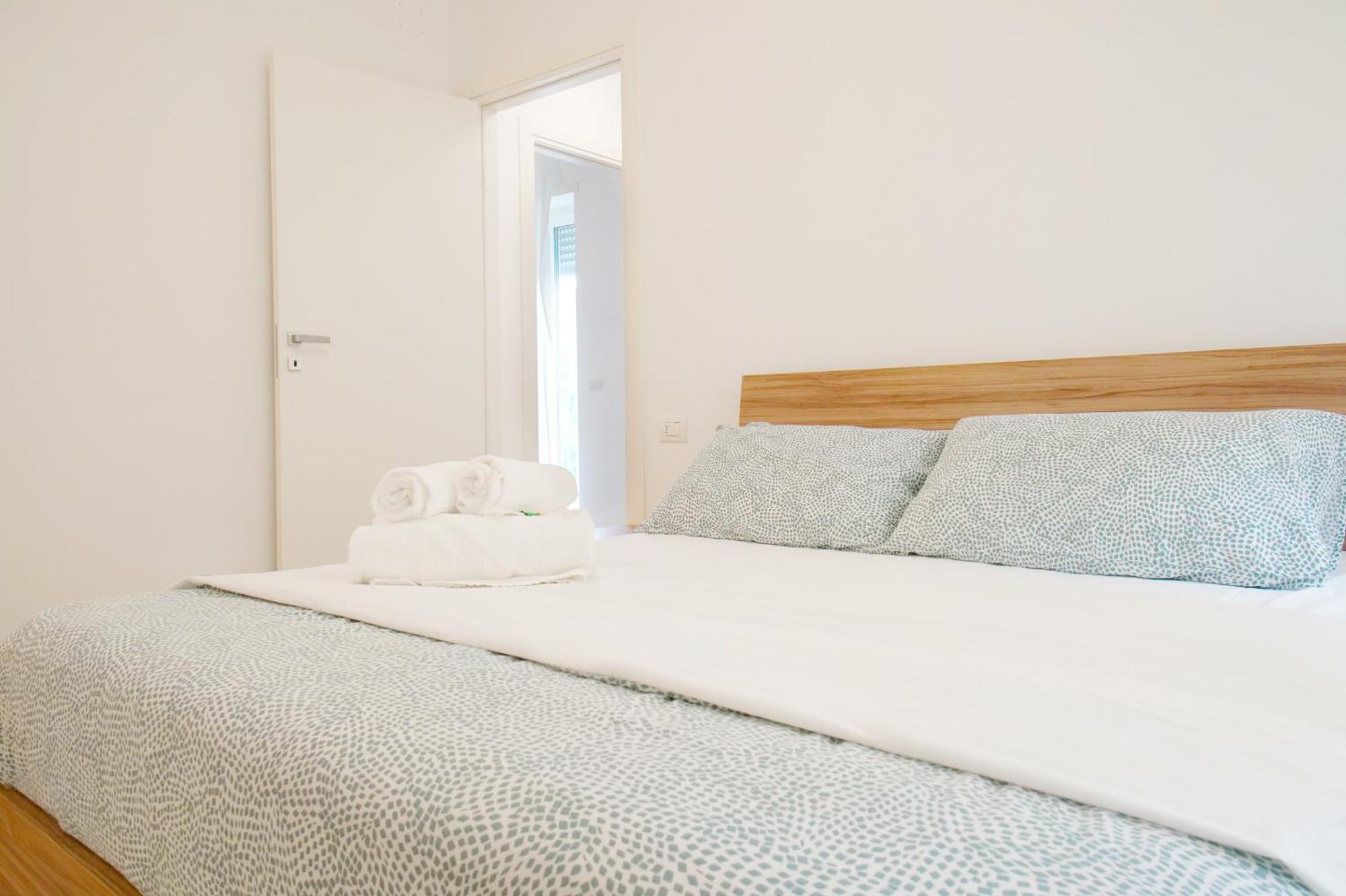 Casa Ideale Tim Appartmanti Moderni Vicina Al Centro レッコ エクステリア 写真